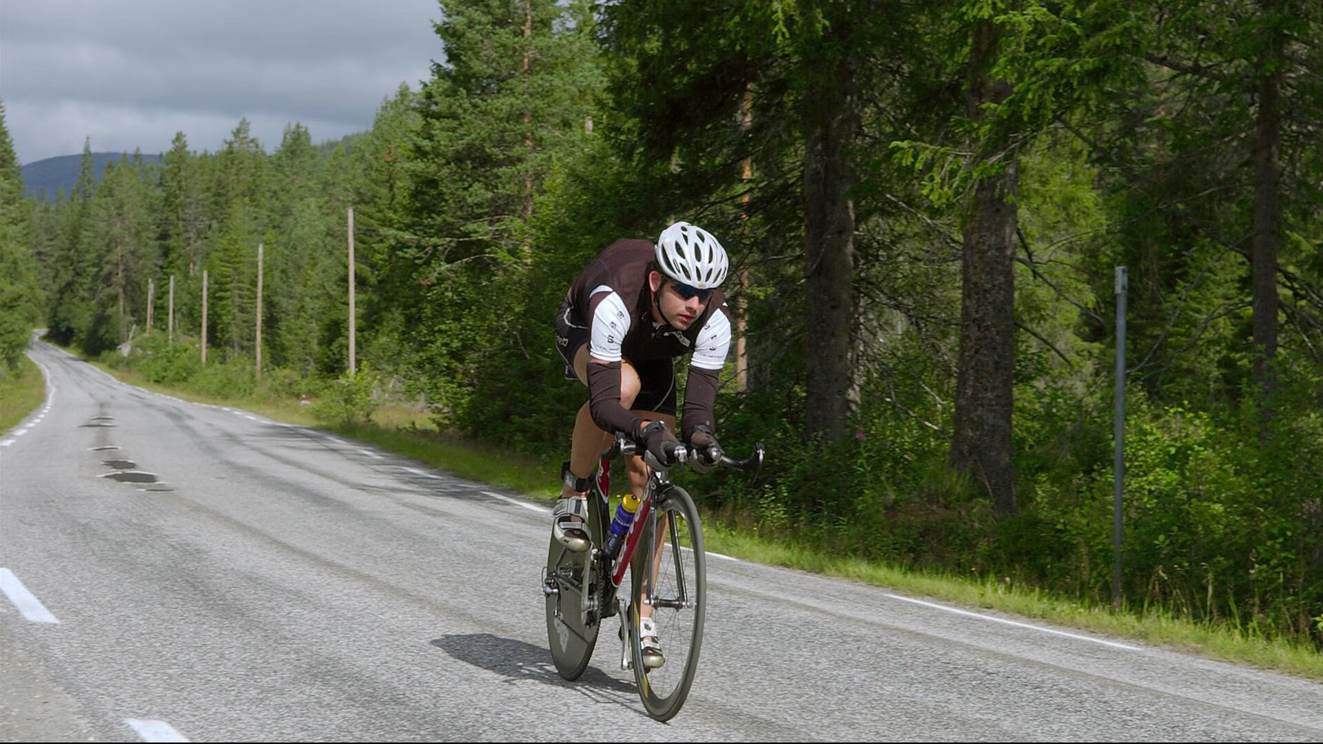 《堡垒之夜》联动明星方案火爆登场，粉丝热潮持续，堡垒之夜的联动